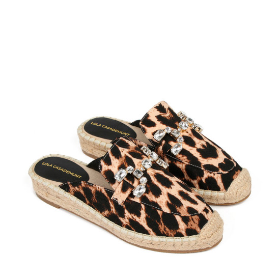 ALPARGATA PLANA ANIMAL PRINT DETALLE STRASS - Lola Casademunt - Banango Shop
