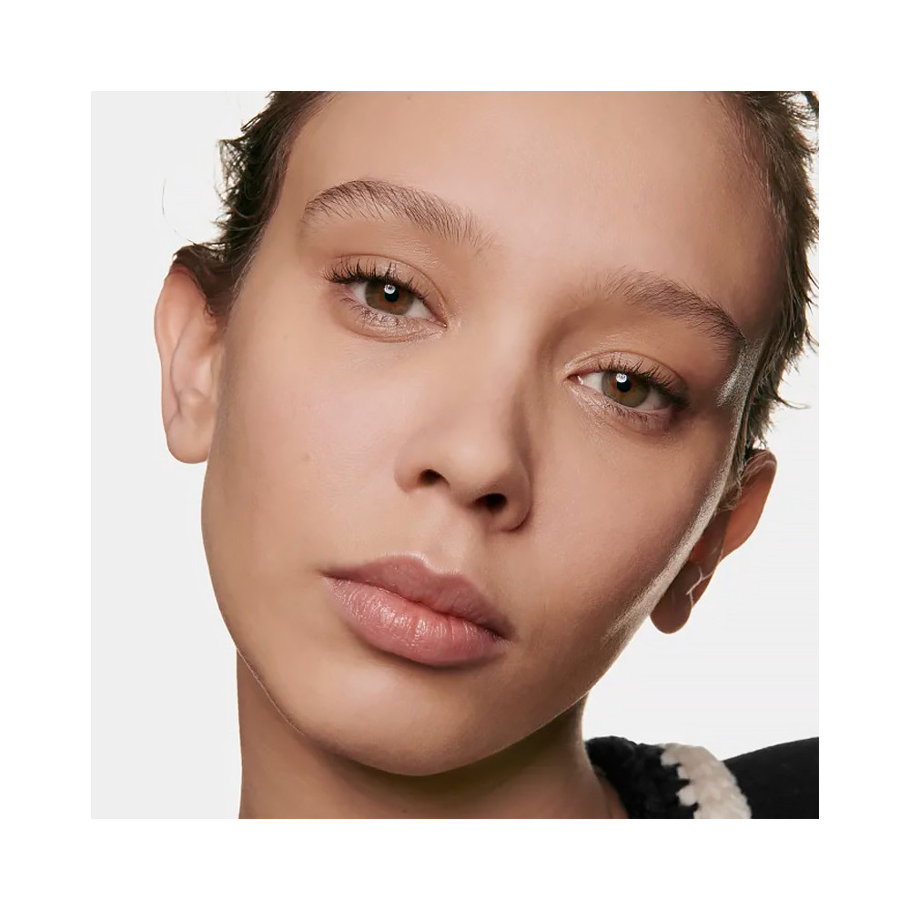 Ultra Le Teint Velvet Fondo De Maquillaje Efecto Unificador. Acabado Mate Aterciopelado - CHANEL - Banango Shop