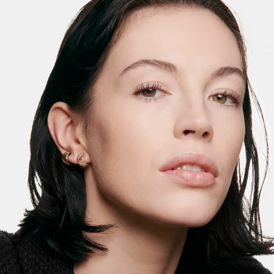 Ultra Le Teint Velvet Fondo De Maquillaje Efecto Unificador. Acabado Mate Aterciopelado - CHANEL - Banango Shop