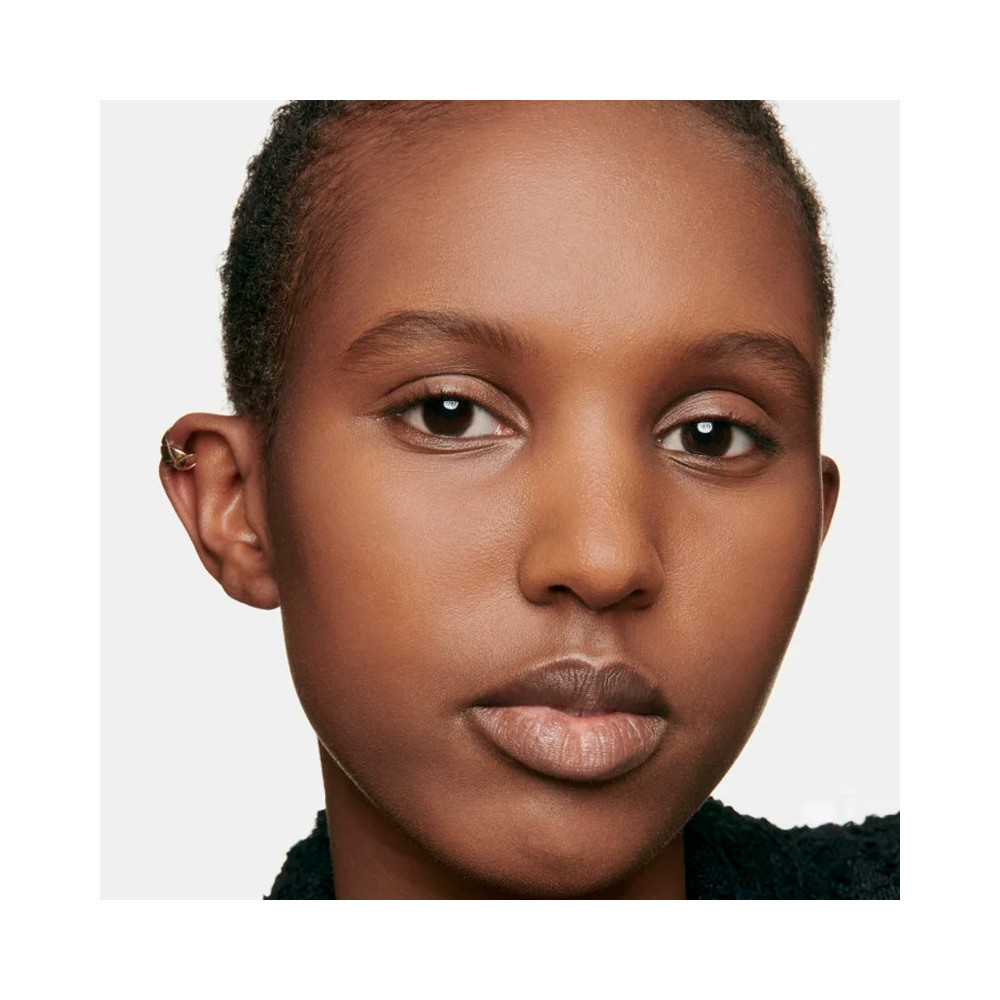 Ultra Le Teint Velvet Fondo De Maquillaje Efecto Unificador. Acabado Mate Aterciopelado - CHANEL - Banango Shop