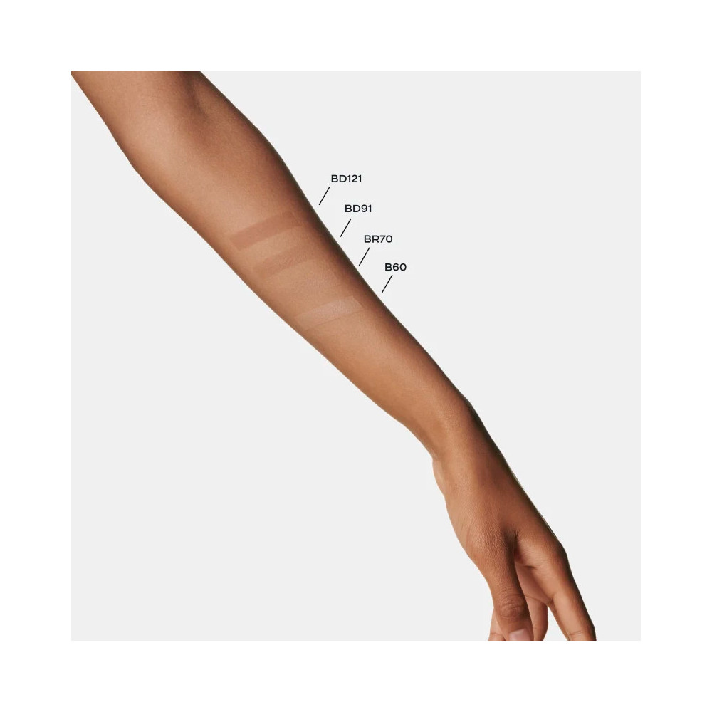 Ultra Le Teint Velvet Fondo De Maquillaje Efecto Unificador. Acabado Mate Aterciopelado - CHANEL - Banango Shop