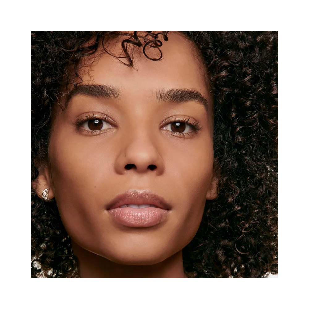 Ultra Le Teint Velvet Fondo De Maquillaje Efecto Unificador. Acabado Mate Aterciopelado - CHANEL - Banango Shop