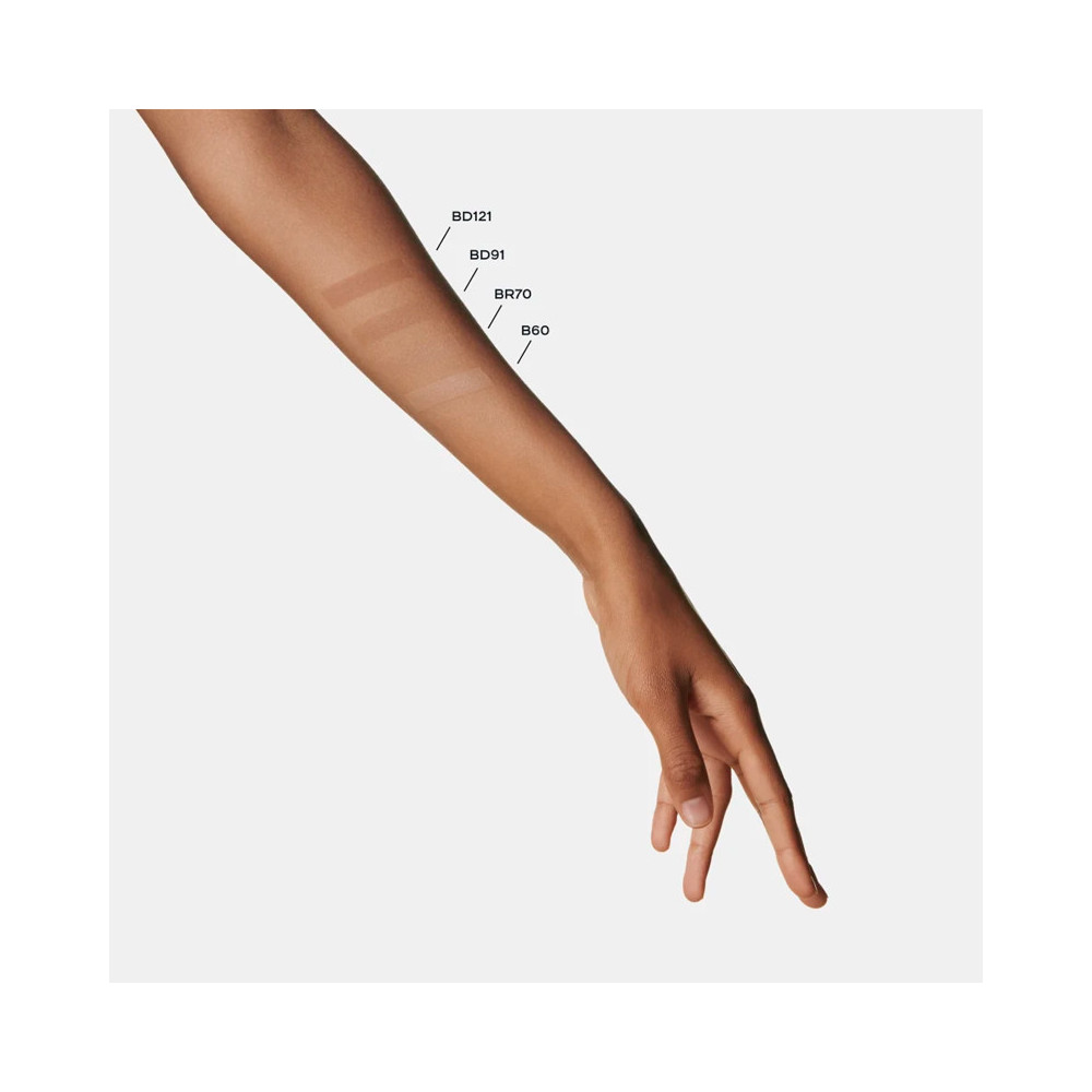 Ultra Le Teint Velvet Fondo De Maquillaje Efecto Unificador. Acabado Mate Aterciopelado - CHANEL - Banango Shop